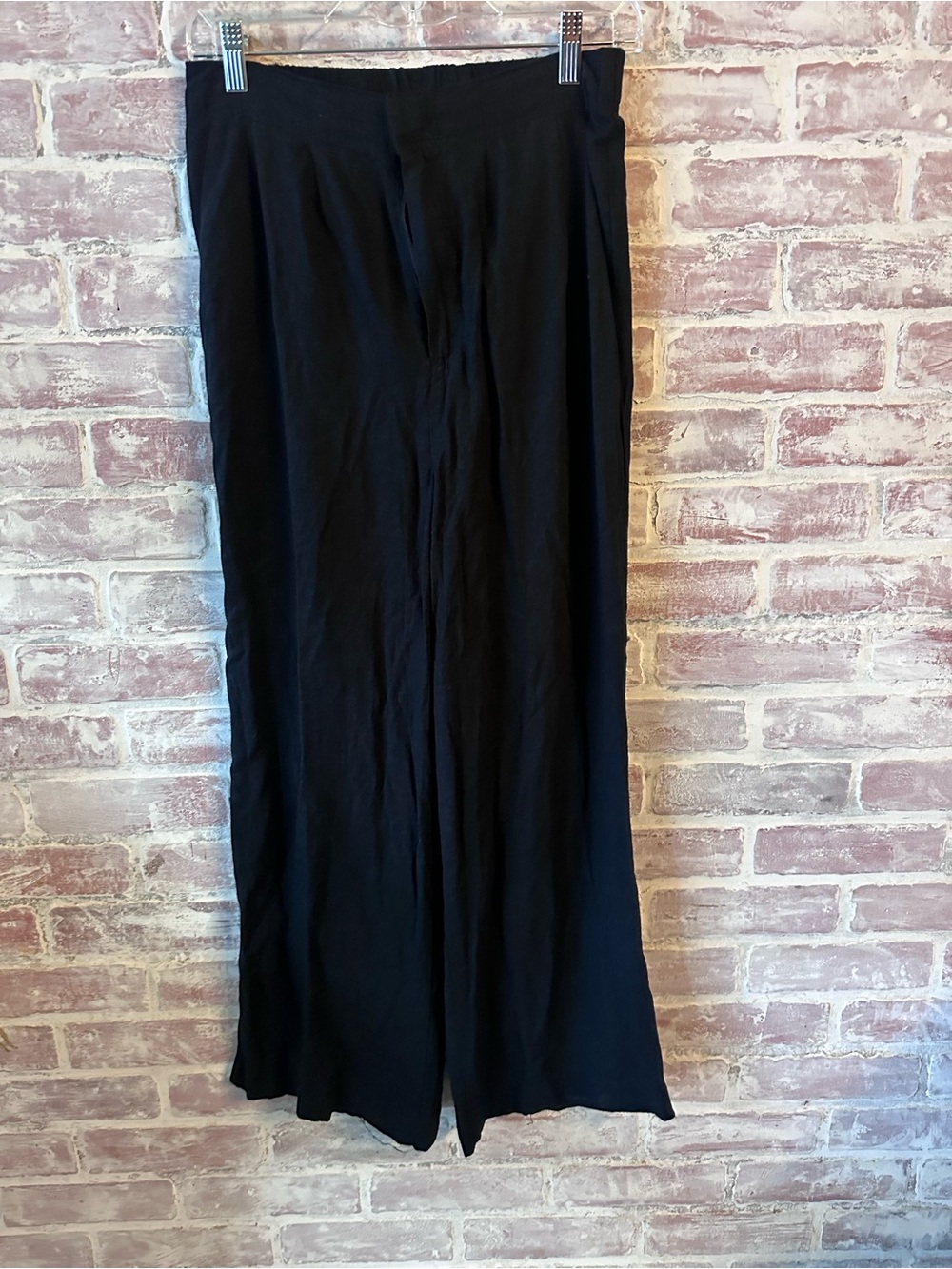 Black Wide-Leg Women’s Trousers with Comfortable Waistband
